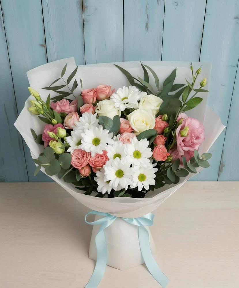 Букет цветов из: Розы, Лизиантусы и Хризантемы в Тюхтете