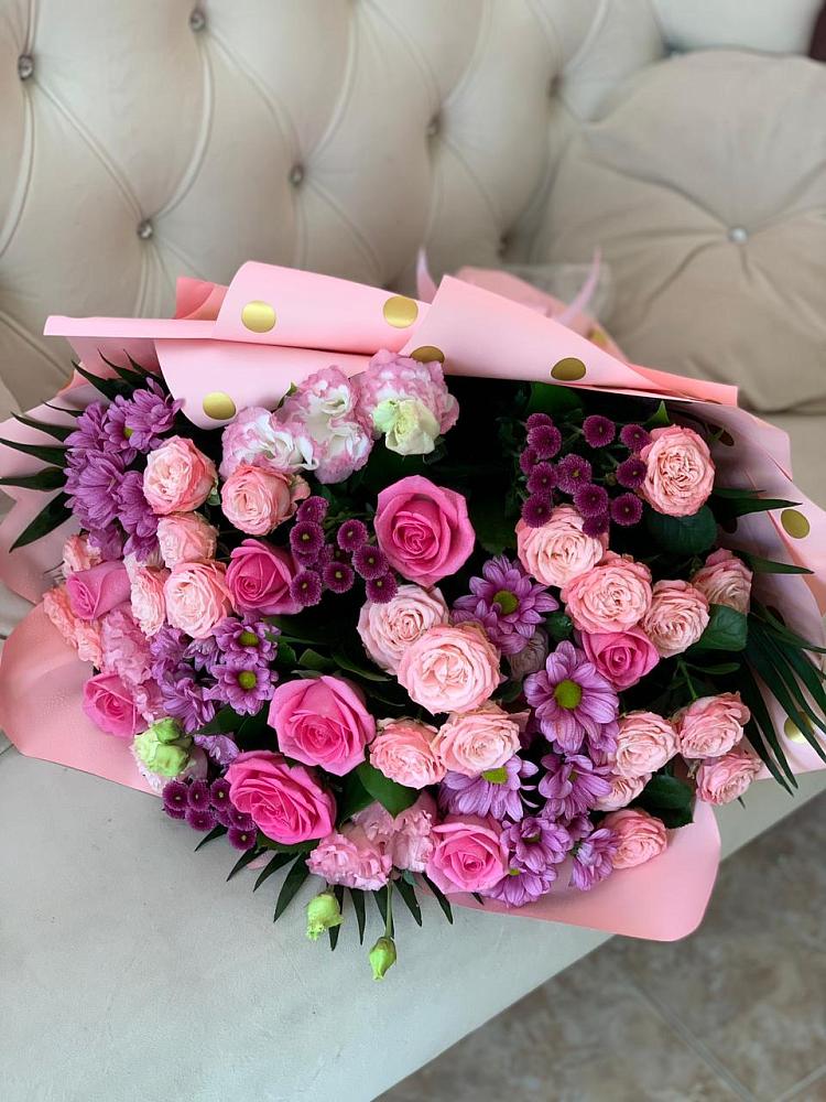 Букет цветов из: Хризантемы, Розы и Лизиантусы в Тюхтете