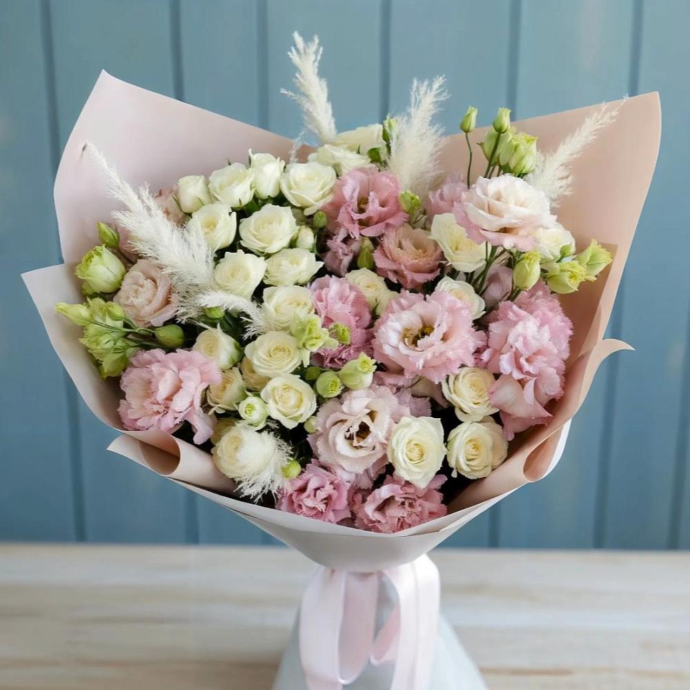 Букет цветов из: Альстромерии и Розы в Тюхтете