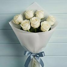 Букет 7 Белых роз Эдлесс Лав в Тюхтете