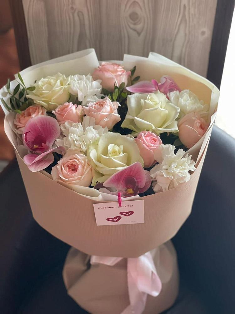 Букет цветов из: Орхидеи, Розы и Гвоздики в Тюхтете