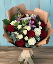Букет цветов из:  Розы и Альстромерии в Тюхтете
