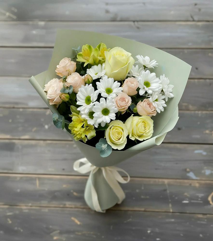 Букет цветов из: Альстромерии, Розы и Хризантемы в Тюхтете