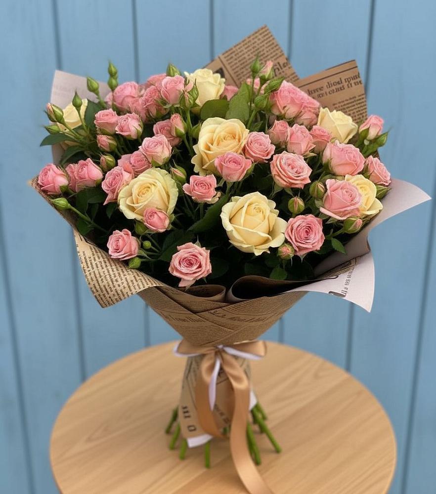 Букет цветов из: Розы в Тюхтете