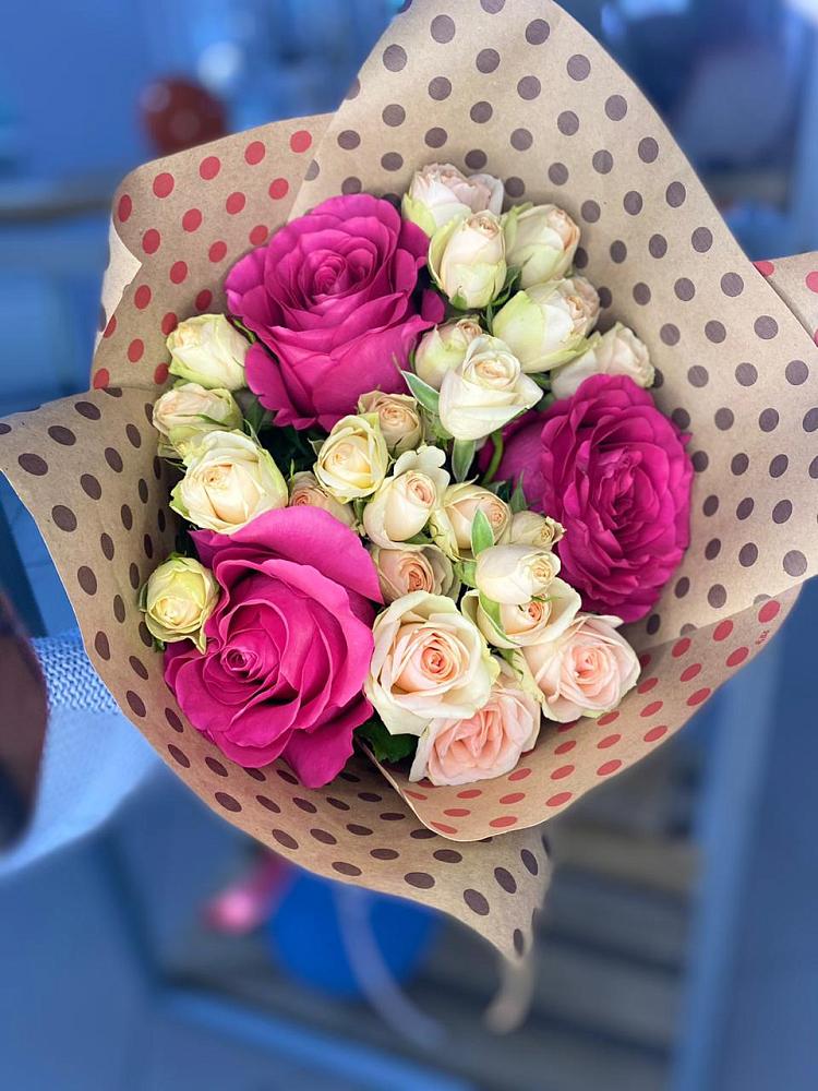 Букет цветов из: Розы в Тюхтете