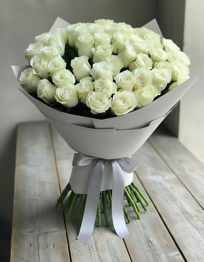 Букет 35 Белых роз в Тюхтете