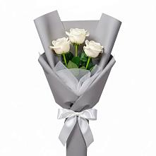 Букет 3 белые розы в Тюхтете