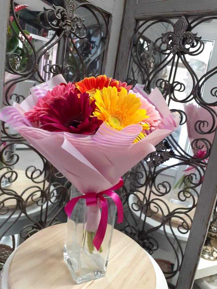 Букет цветов из: Герберы в Тюхтете