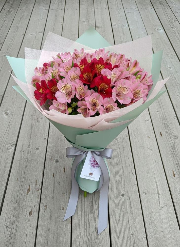 Букет цветов из: Альстромерии в Тюхтете