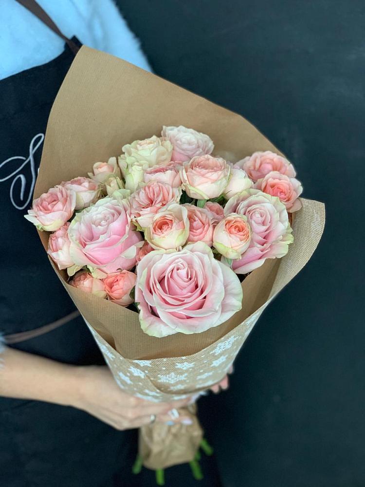 Букет цветов из: Хризантемы и Розы в Тюхтете