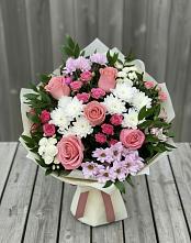 Букет цветов из:  Альстромерии, Гвоздики, Розы и Хризантемы в Тюхтете