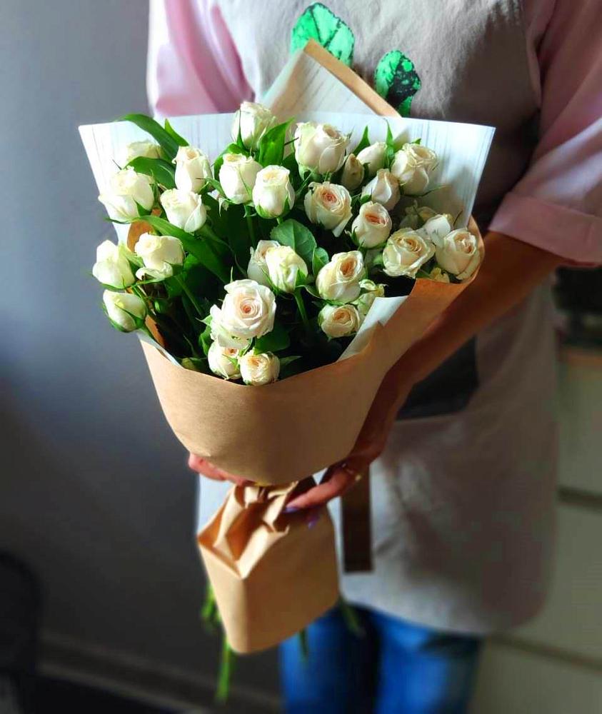 Букет цветов из: Розы в Тюхтете