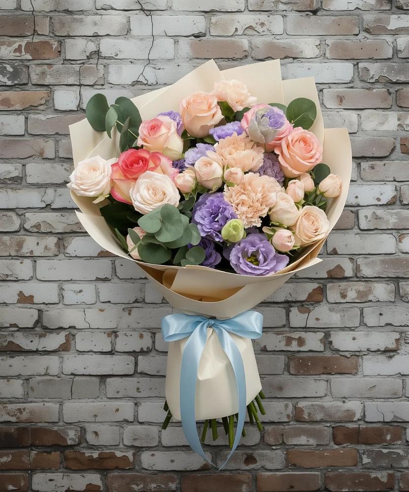 Букет цветов из: Розы, Лизиантусы и Гвоздики в Тюхтете