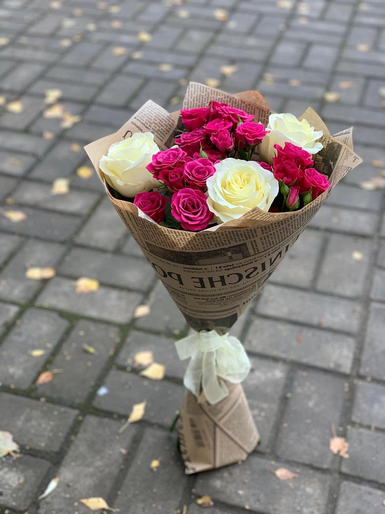 Букет цветов из: Розы в Тюхтете