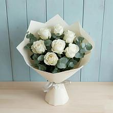 Букет Белые розы в Эвкалипте в Тюхтете
