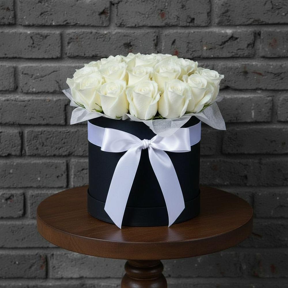 Цветочная композиция из Розы в шляпной коробке в Тюхтете