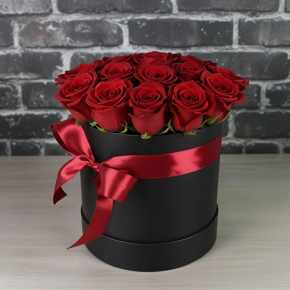 Цветочная композиция из Розы в шляпной коробке в Тюхтете