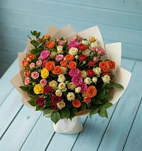 Букет Микс из разноцветных кустовых роз в Тюхтете