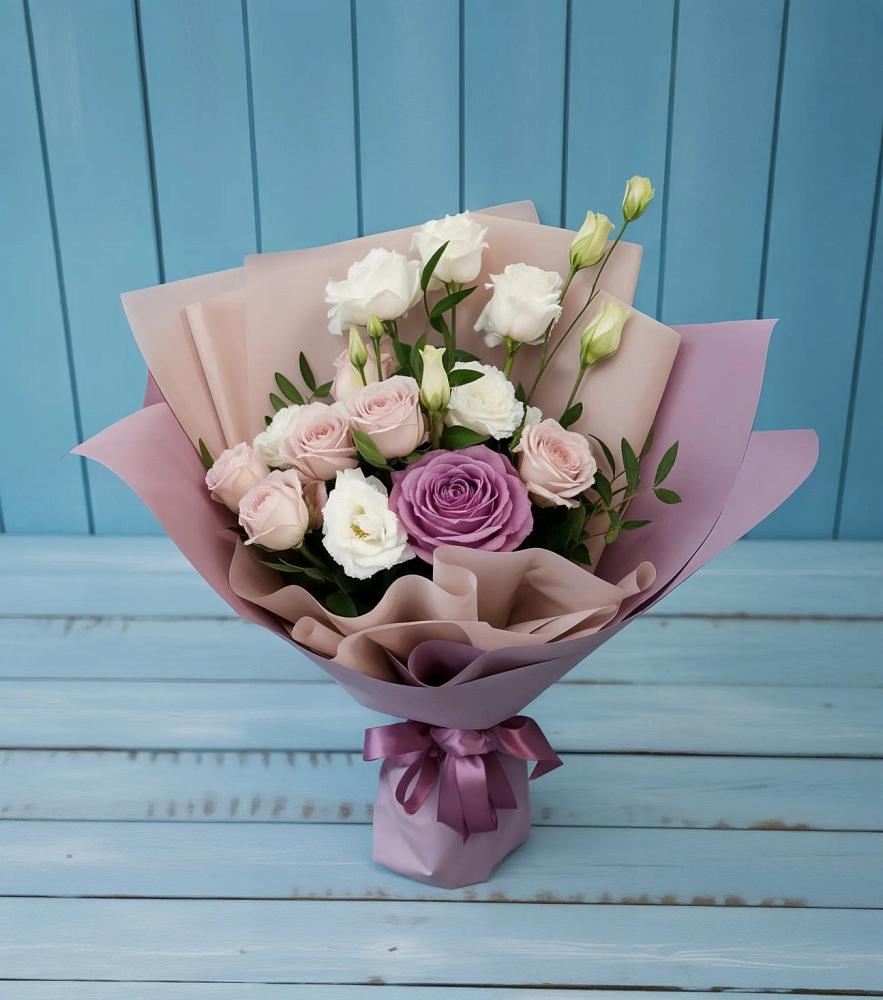 Букет цветов из: Розы и Лизиантусы в Тюхтете